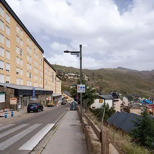 Nuevo Alcazaba: Vistas Impresionantes En Zona Media Apartamento